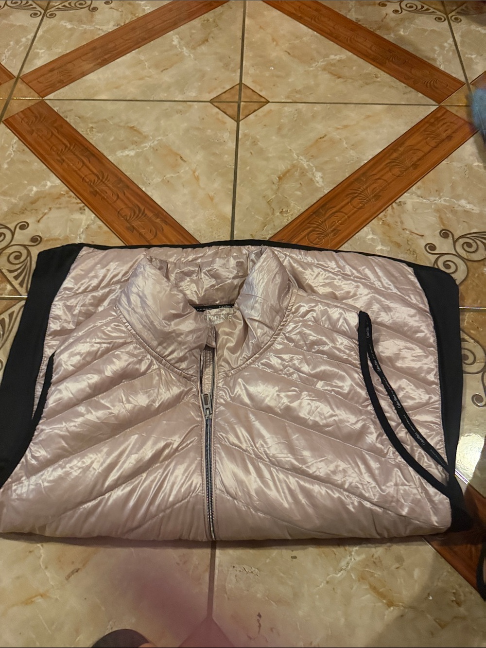 Calvin Klein Light Pink Quilted Puffer Vest - Picture 3 of 3
